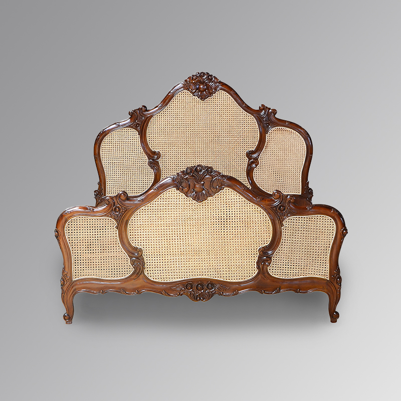 Louis XV Gabrielle Rattan Sleigh Bed in Chestnut - Image 3