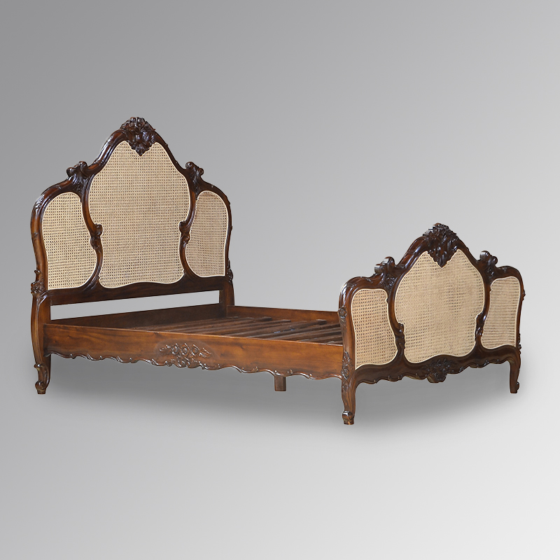 Louis XV Gabrielle Rattan Sleigh Bed in Chestnut - Image 2