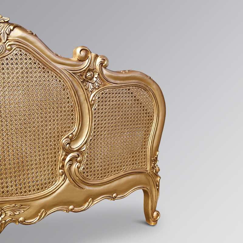 Louis XV Gabrielle Rattan Sleigh Bed in Gold Leaf - Image 4